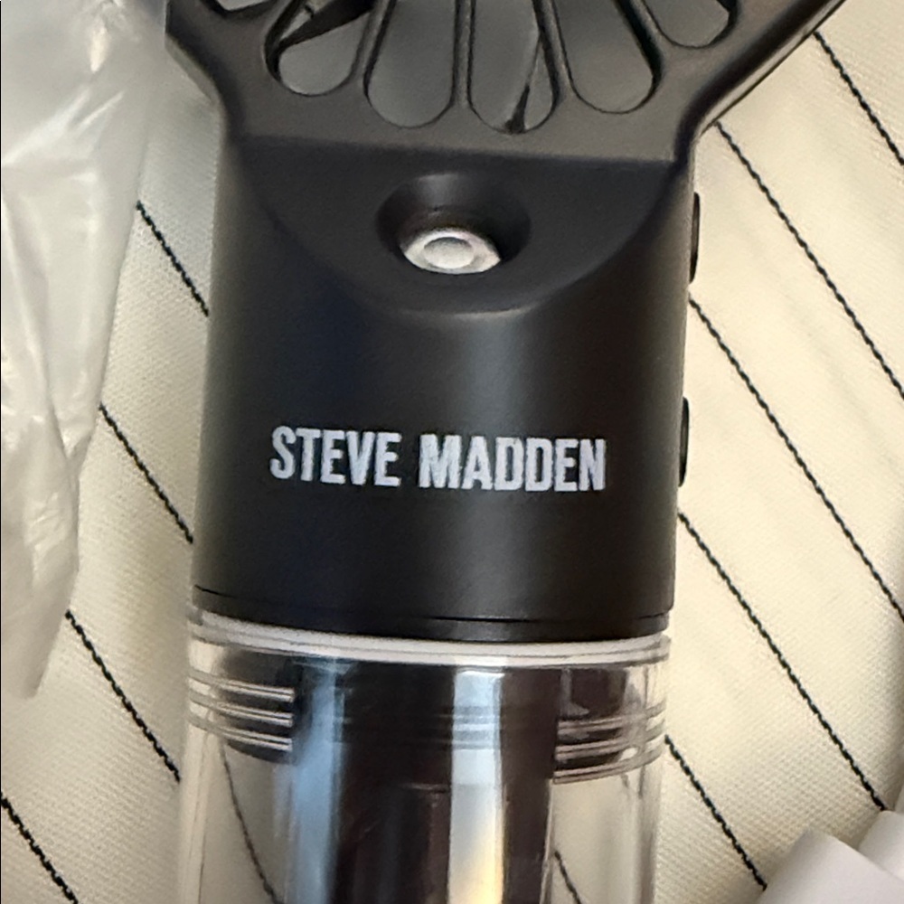 Steve Madden Black Portable Fan - Picture 2 of 3